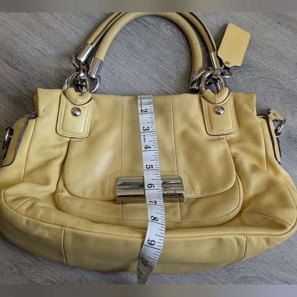 COACH YELLOW 💛 SATCHEL LEATHER SHOULDER BAG - Picture 15 of 16